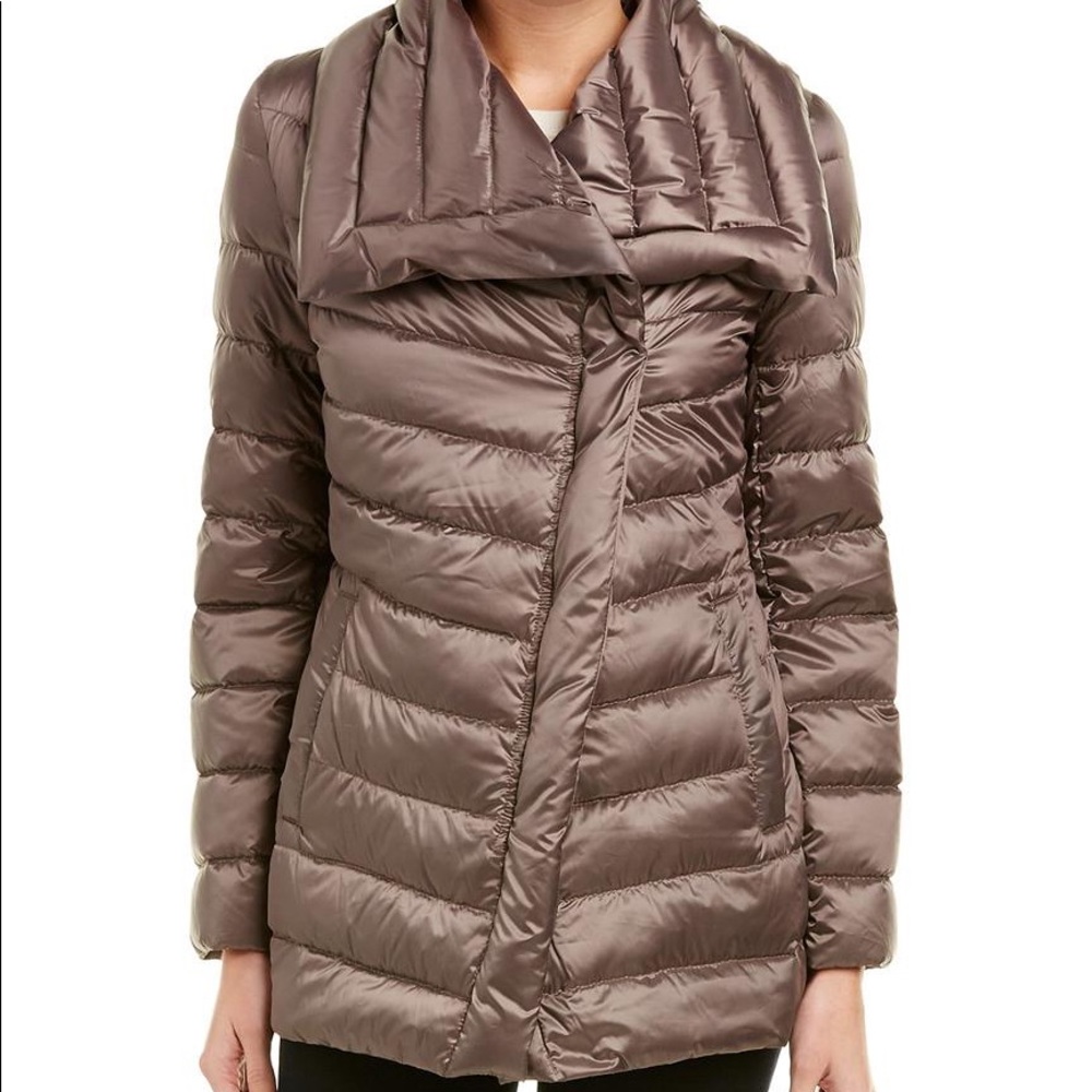 NWT Tahari Chloe Asymmetrical Down Puffer Jacket